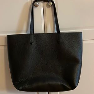 Cuyana Black Classic Structured Tote